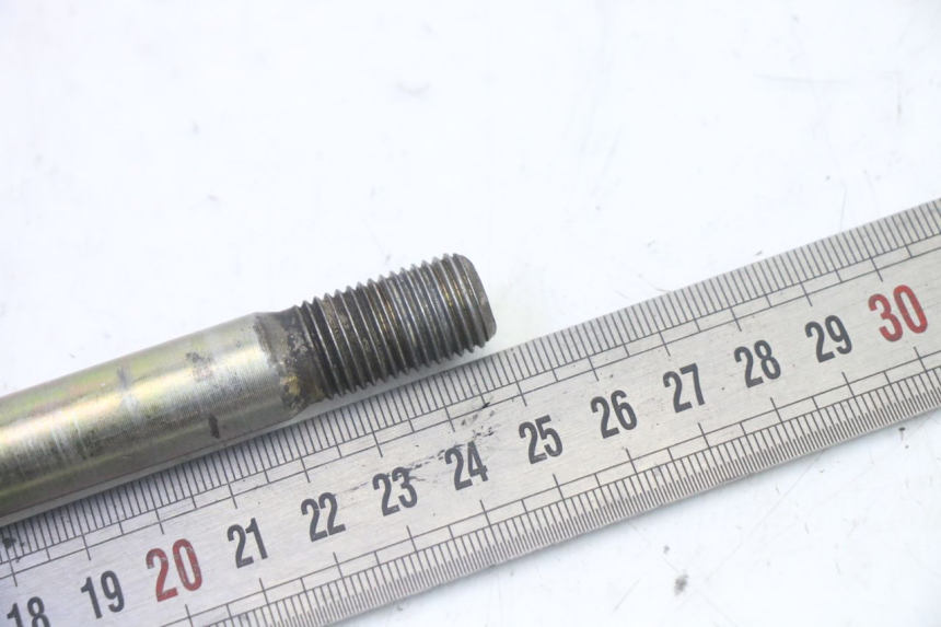 photo de AXE ROUE AVANT HYOSUNG GV AQUILA 125 (2000 - 2004)