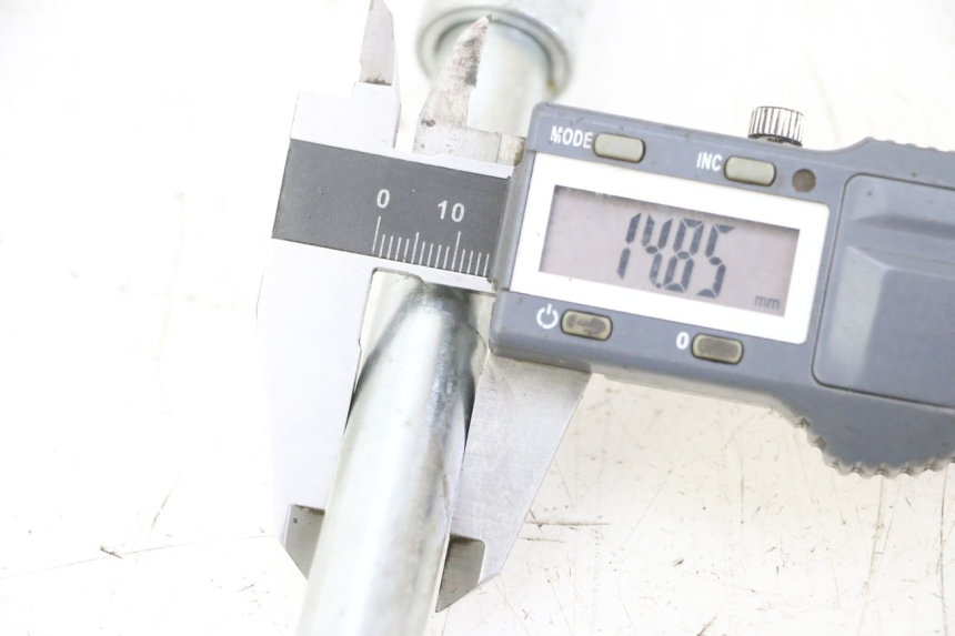 photo de AXE ROUE AVANT PROBIKE DIRT 140