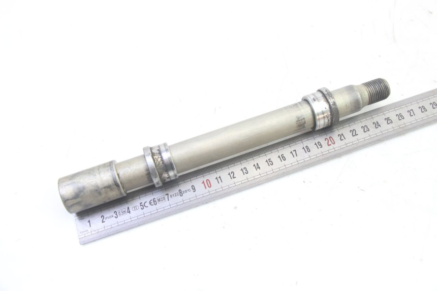 photo de AXE ROUE AVANT YAMAHA FZ6 FAZER S2 600 (2007 - 2011)