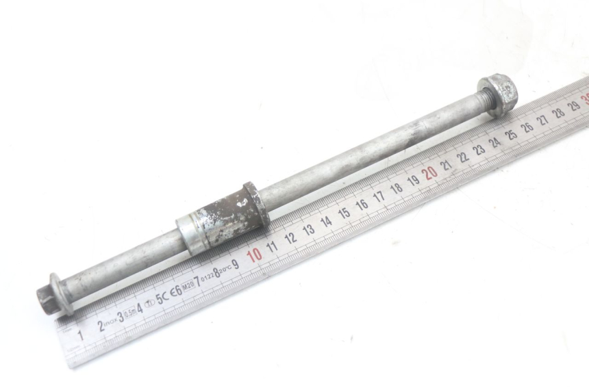 photo de AXE ROUE AVANT HONDA NES AROBASE 125 (2000 - 2003)