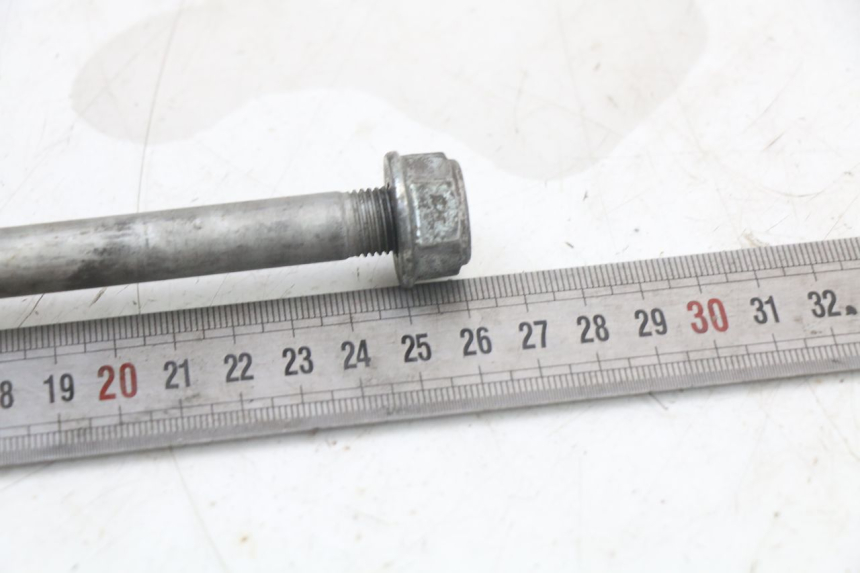 photo de AXE ROUE AVANT HONDA NES AROBASE 125 (2000 - 2003)