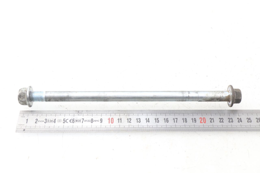 photo de AXE ROUE AVANT PEUGEOT KISBEE 4T 50 (2010 - 2017)
