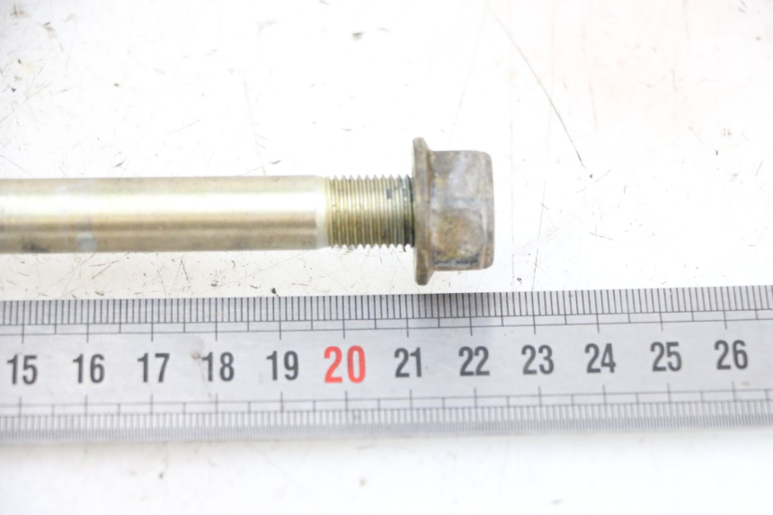 photo de AXE ROUE AVANT KYMCO STRYKER OFF ROAD 125 (1999 - 2005)