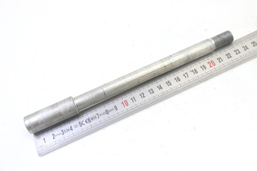 photo de AXE ROUE AVANT RIEJU MRT 50 (2018 - 2021)