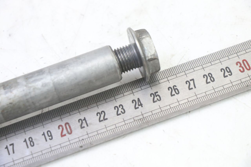 photo de AXE ROUE AVANT HONDA NTV DEAUVILLE 650 (2001 - 2006)