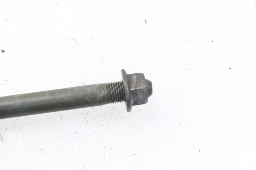 photo de AXE ROUE AVANT SYM ORBIT 2 4T 50 (2018 - 2022) - Zoom état d’usage