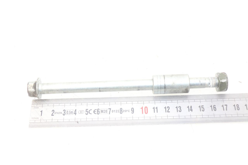 photo de AXE ROUE AVANT YAMAHA PW 50 (1984 - 2020)