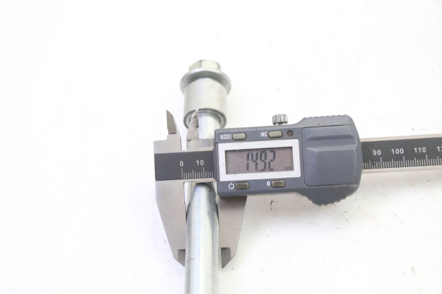 photo de AXE ROUE AVANT APOLLO RFZ 125