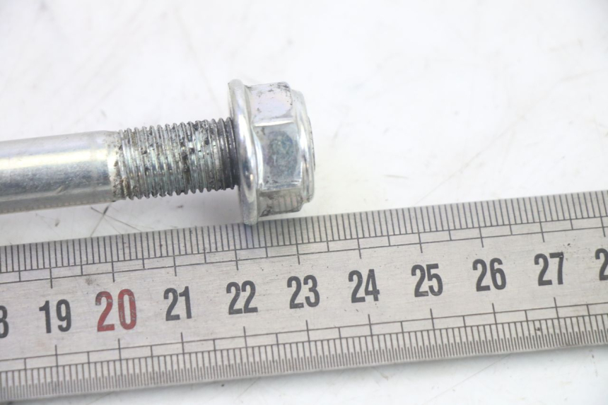 photo de AXE ROUE AVANT JM MOTORS SANTANA EVO 50 (2024 - 2026) - Gros plan technique