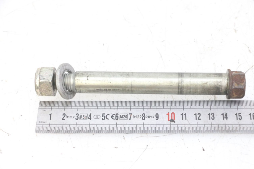 photo de AXE ROUE AVANT PEUGEOT SPEEDFIGHT 2 LC 50 (2000 - 2009)