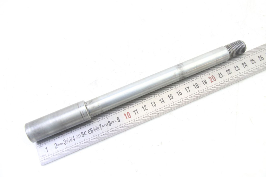 photo de AXE ROUE AVANT SUZUKI SV S 650 (2003 - 2009)