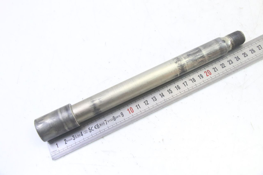 photo de AXE ROUE AVANT YAMAHA TDM ABS 900 (2002 - 2014)