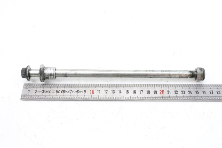 photo de AXE ROUE AVANT SUZUKI UH BURGMAN 125 (2002 - 2006)