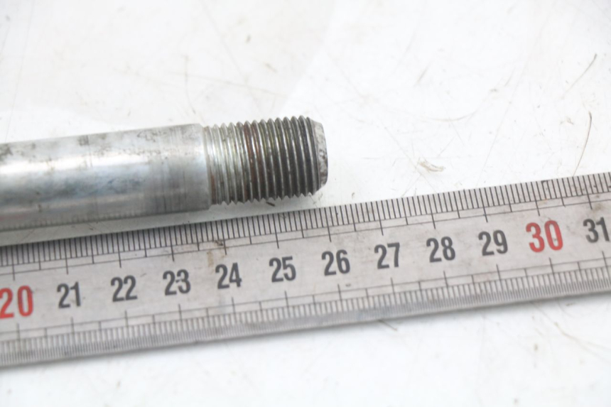 photo de AXE ROUE AVANT YAMAHA XJ6 ABS 600 (2008 - 2016)