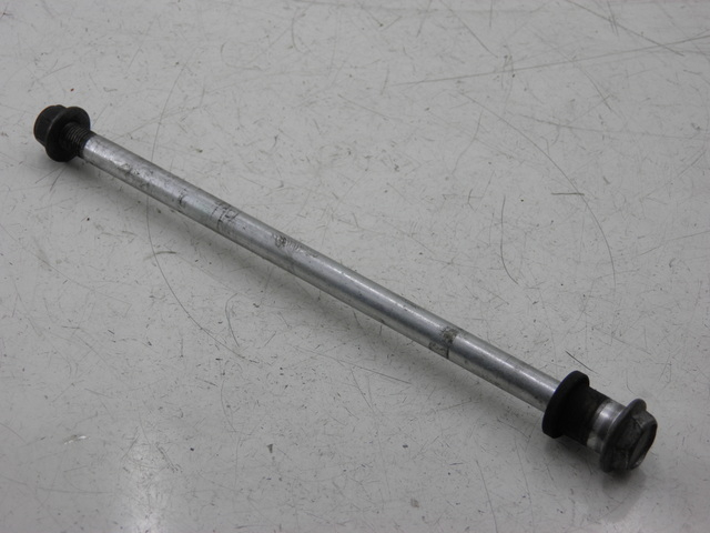 photo de AXE ROUE AVANT YAMAHA YP MAJESTY 125 (2007 - 2010)