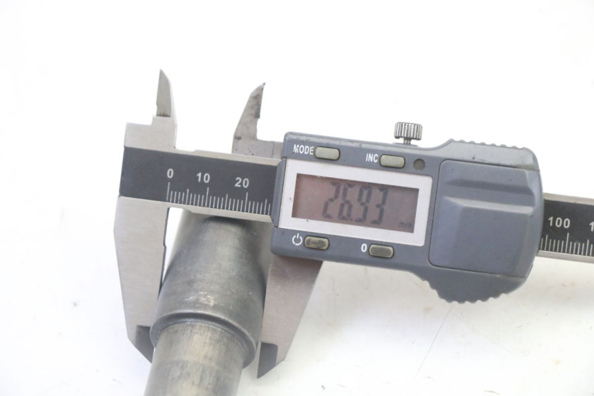 photo de AXE ROUE AVANT YAMAHA YZ-F YZF 250 (2014 - 2018)