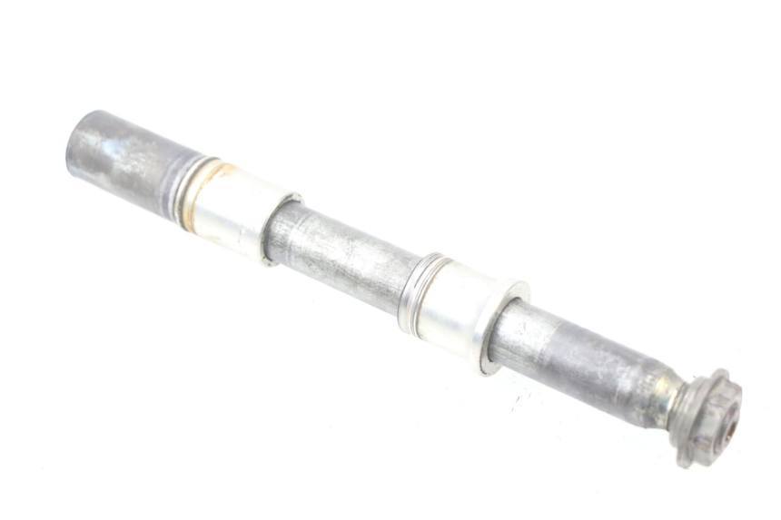 photo de AXE ROUE AVANT YAMAHA YZ 125 (1998 - 2005) - Points de fixation