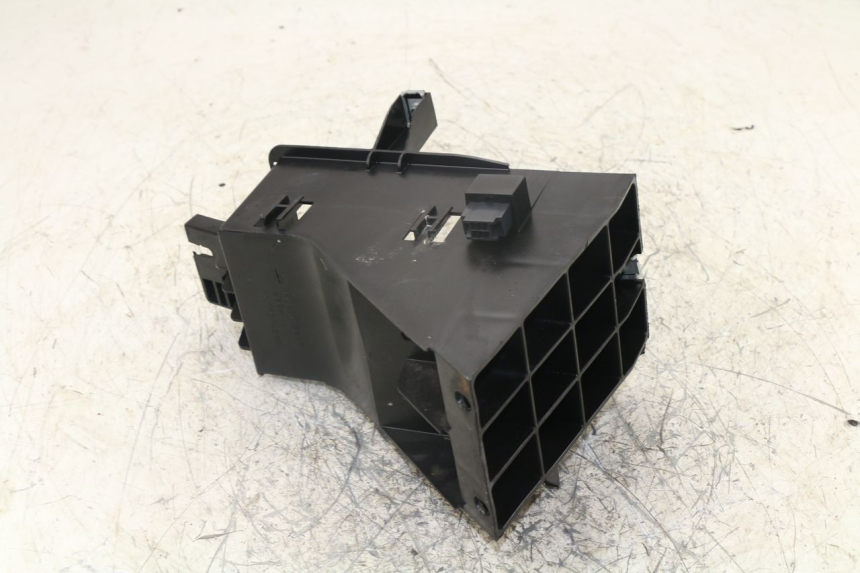photo de BAC A BATTERIE PEUGEOT SATELIS 400 (2007 - 2013)