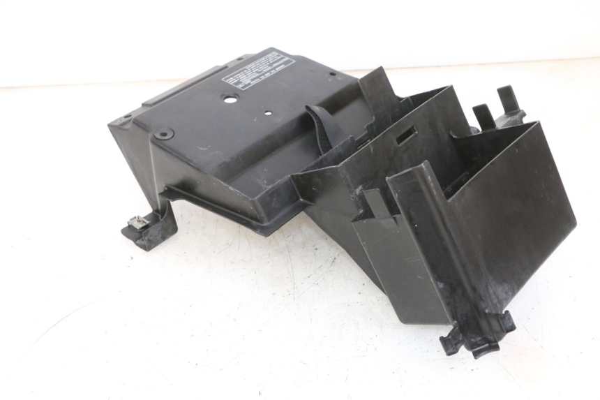 photo de BAC A BATTERIE KAWASAKI ZR 7 750 (1999 - 2001) - Autre angle de vue