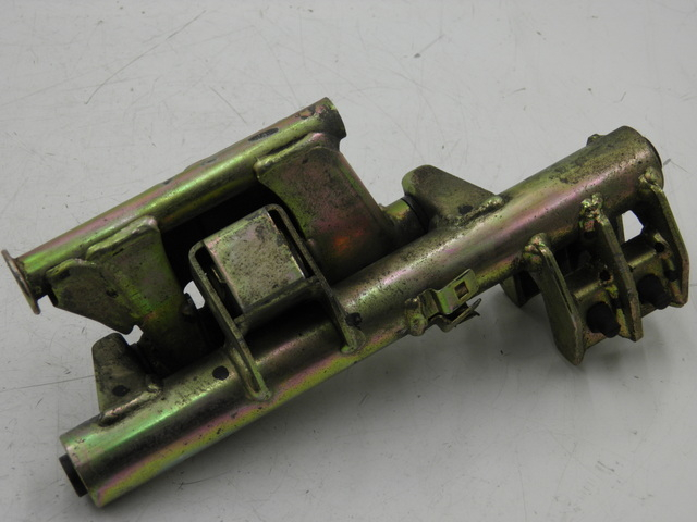 photo de BALANCIER MOTEUR HONDA FES PANTHEON 2T 125 (1998 - 2002) - Détail de la pièce