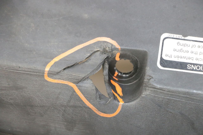 photo de BAS DE CAISSE KYMCO AGILITY NAKED RENOUVO 2T 50 (2011 - 2018)