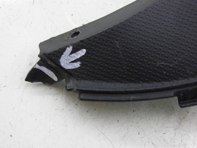 photo de BAS DE CAISSE ARRIERE DROIT GILERA RUNNER SP 50 (2009 - 2017)