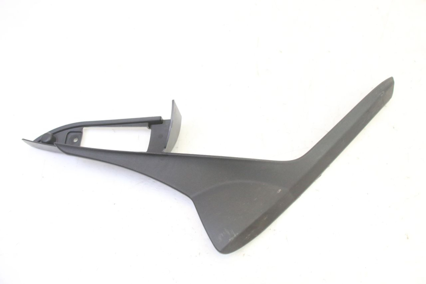 photo de BAS DE CAISSE ARRIERE DROIT PIAGGIO MP3 HPE 310 (2024 - 2025)