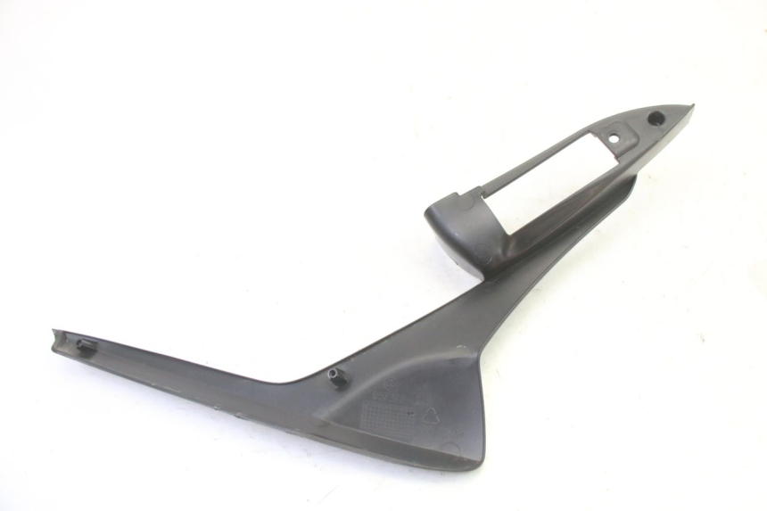 photo de BAS DE CAISSE ARRIERE DROIT PIAGGIO MP3 HPE 310 (2024 - 2025)