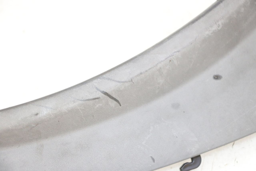 photo de BAS DE CAISSE ARRIERE DROIT PIAGGIO MP3 RL 250 (2007 - 2010)