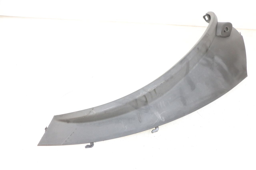 photo de BAS DE CAISSE ARRIERE DROIT PIAGGIO MP3 RL 250 (2007 - 2010) - Points de fixation