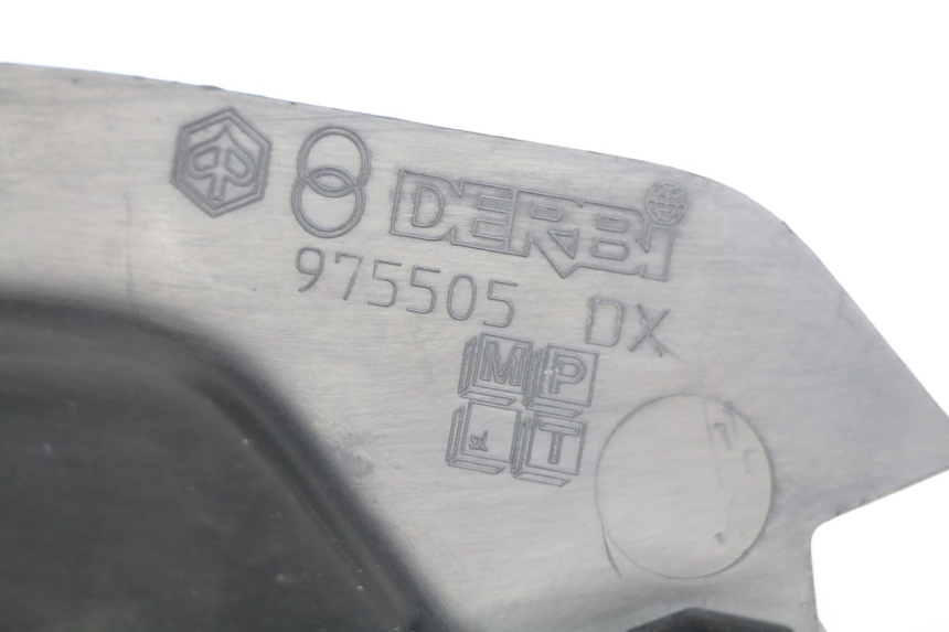 photo de BAS DE CAISSE ARRIERE DROIT GILERA NEXUS 125 (2009 - 2013)