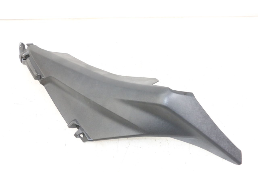 photo de BAS DE CAISSE ARRIERE DROIT YAMAHA XMAX X-MAX ABS 125 (2017 - 2020)