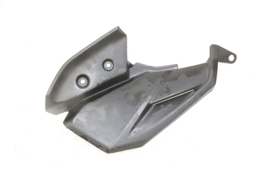 photo de BAS DE CAISSE ARRIERE DROIT YAMAHA YP X-MAX XMAX 400 (2014 - 2017)