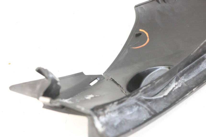 photo de BAS DE CAISSE ARRIERE GAUCHE PIAGGIO MP3 LT 300 (2010 - 2016)