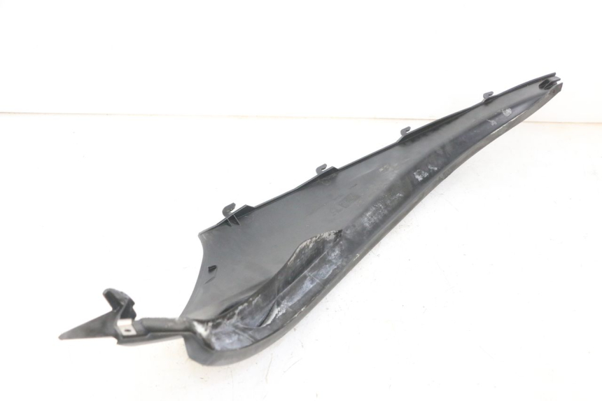 photo de BAS DE CAISSE ARRIERE GAUCHE PIAGGIO MP3 LT 300 (2010 - 2016)