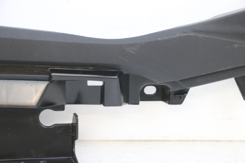 photo de BAS DE CAISSE ARRIERE GAUCHE YAMAHA TRICITY 300 (2020 - 2024) - Pièce contrôlée