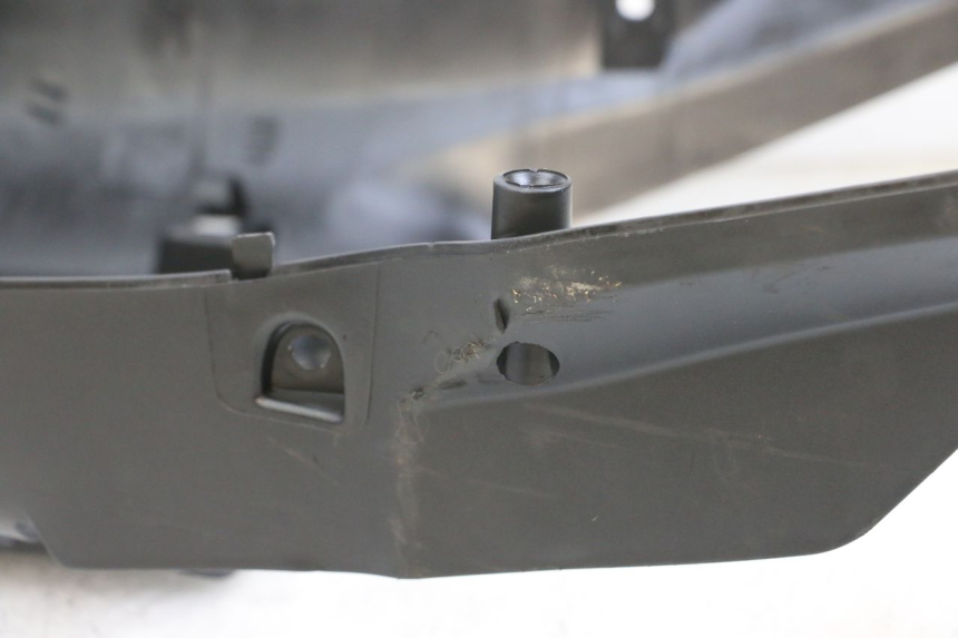 photo de BAS DE CAISSE SYM CROX 4T 50 (2016 - 2023) - Gros plan technique