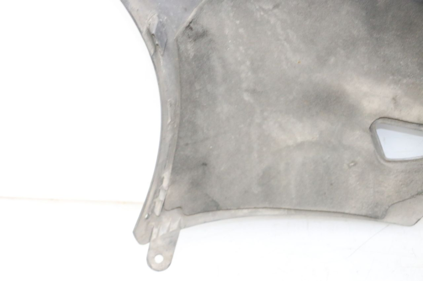 photo de BAS DE CAISSE DROIT SUZUKI BURGMAN 650 (2013 - 2020)