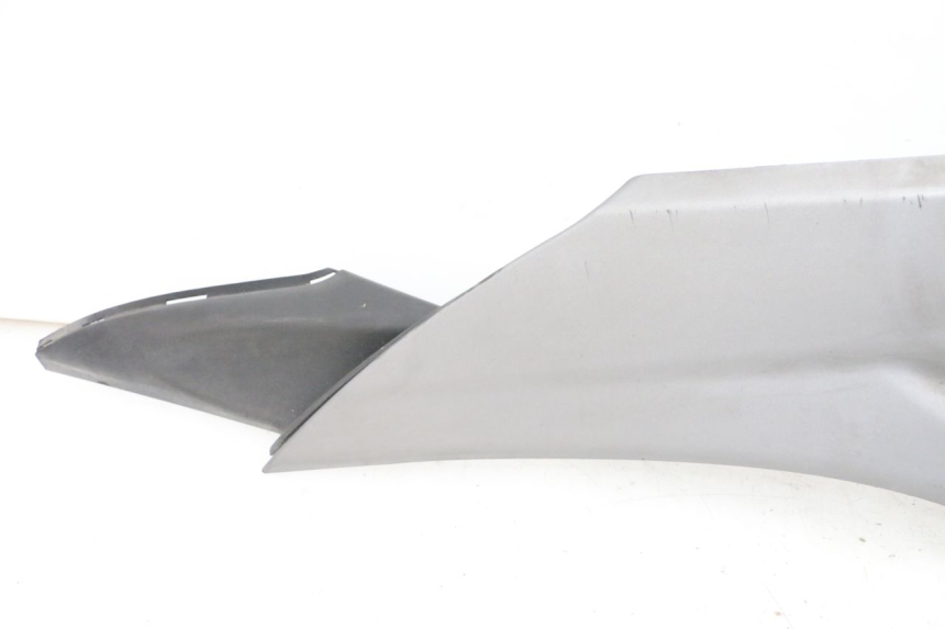 photo de BAS DE CAISSE DROIT SUZUKI BURGMAN 650 (2013 - 2020)