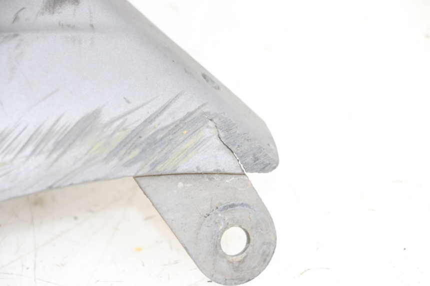 photo de BAS DE CAISSE DROIT SUZUKI BURGMAN 650 (2013 - 2020)