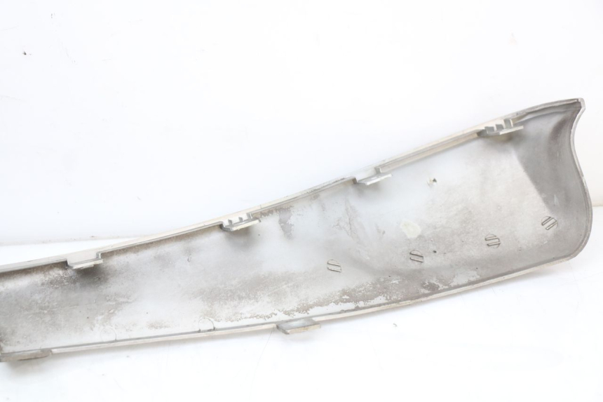 photo de BAS DE CAISSE DROIT BMW C1 125 (2000 - 2003)