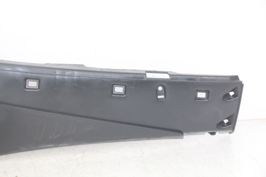 photo de BAS DE CAISSE DROIT PIAGGIO FLY 4T 50 (2013 - 2017)