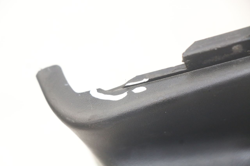 photo de BAS DE CAISSE DROIT PIAGGIO FLY 4T 50 (2013 - 2017)