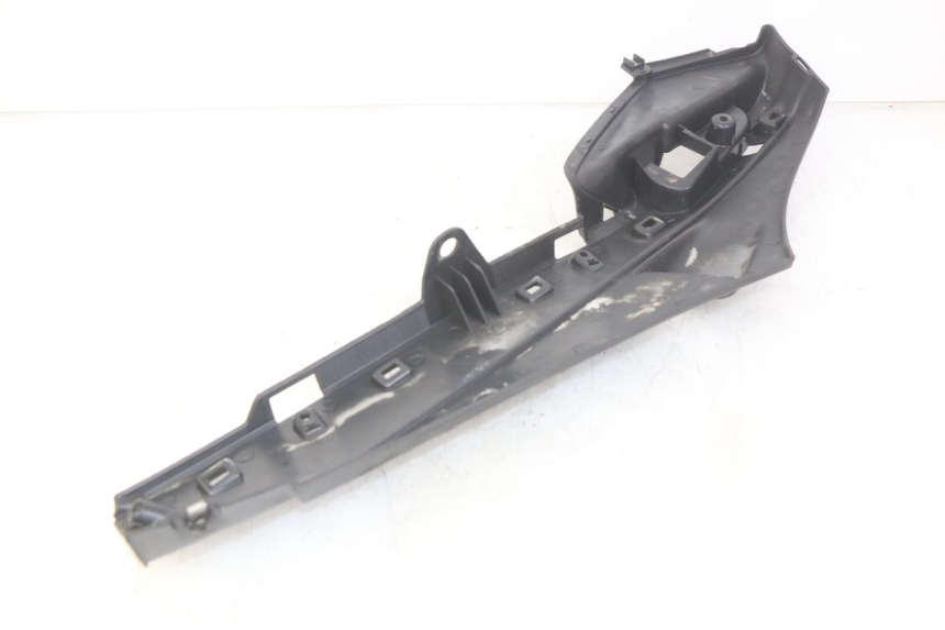 photo de BAS DE CAISSE DROIT PIAGGIO FLY 4T 50 (2013 - 2017)