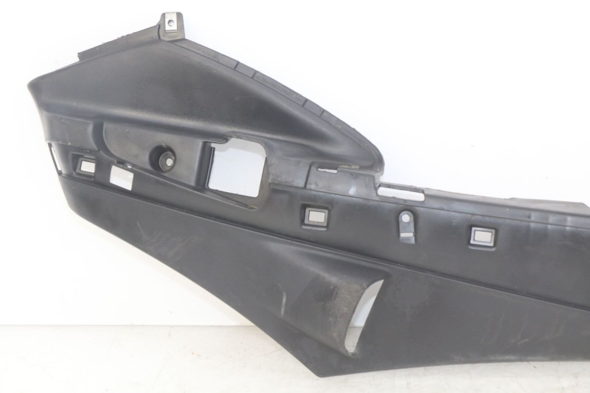 photo de BAS DE CAISSE DROIT PIAGGIO FLY 4T 50 (2013 - 2017)