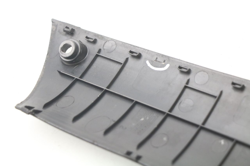 photo de BAS DE CAISSE DROIT PEUGEOT KISBEE 2T 50 (2010 - 2017)