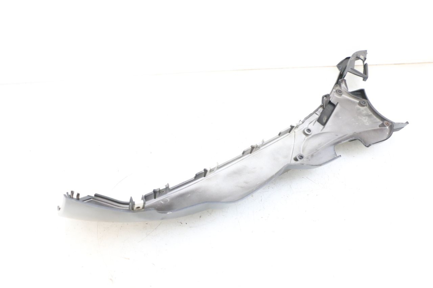 photo de BAS DE CAISSE DROIT PIAGGIO MP3 HPE 350 (2018 - 2020) - Détail de la pièce