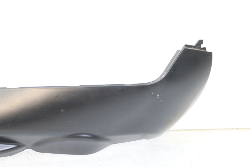 photo de BAS DE CAISSE DROIT PIAGGIO MP3 HPE 350 (2018 - 2020) - Détails caractéristiques