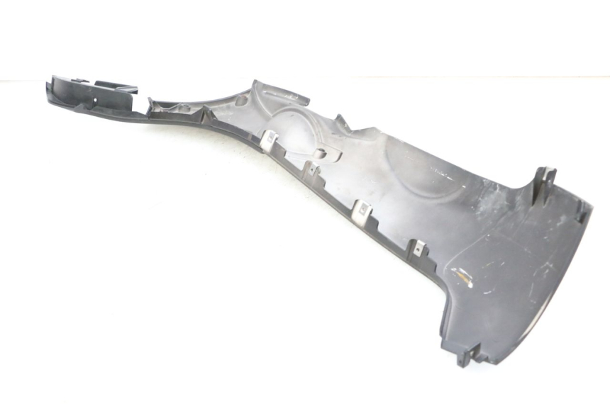 photo de BAS DE CAISSE DROIT PIAGGIO MP3 HPE 350 (2018 - 2020) - Zoom état d’usage