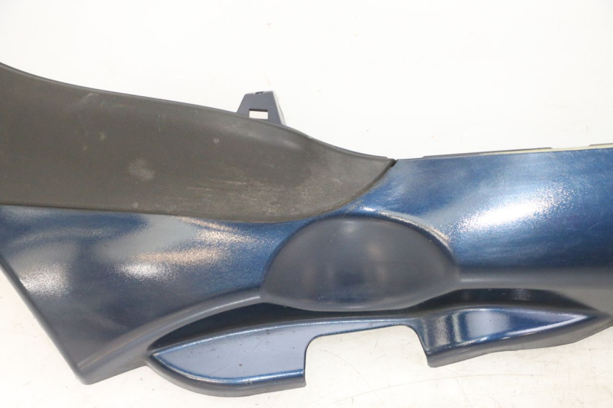 photo de BAS DE CAISSE DROIT PIAGGIO MP3 LT 300 (2010 - 2016)